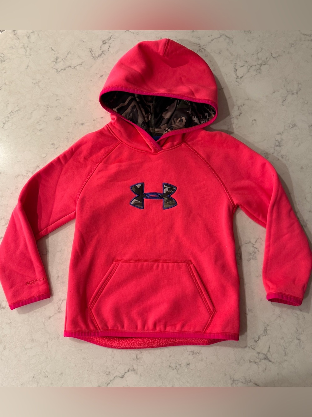 Under Armour Girls Neon Pink & Camo Hooded Performance Coldgear Sweatshirt